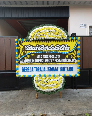 Papan Bunga Duka di Pasar Gambir